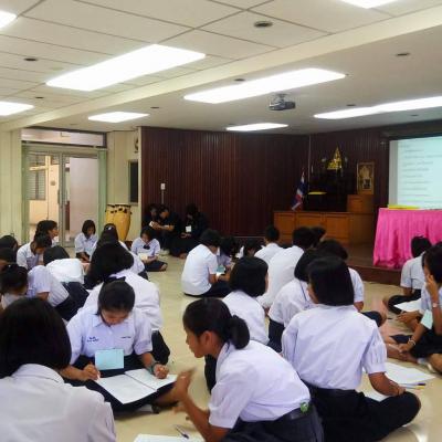 เป็นผู้ช่วยวิทยากรการอบรมการทำโครงงาน นักเรียนมัธยมโรงเรียนนบพิตำวิทยา